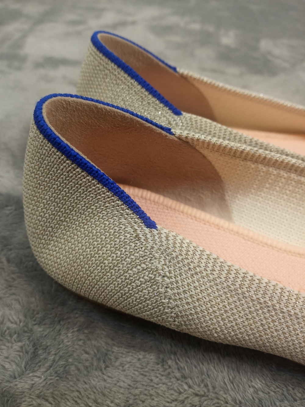 Rothy's Diamond Metallic Point Sparkle Pointed Toe Flat- Gold and Cream Size 7.5 - Picture 5 of 11